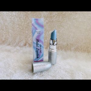 Okalan metal lipstick